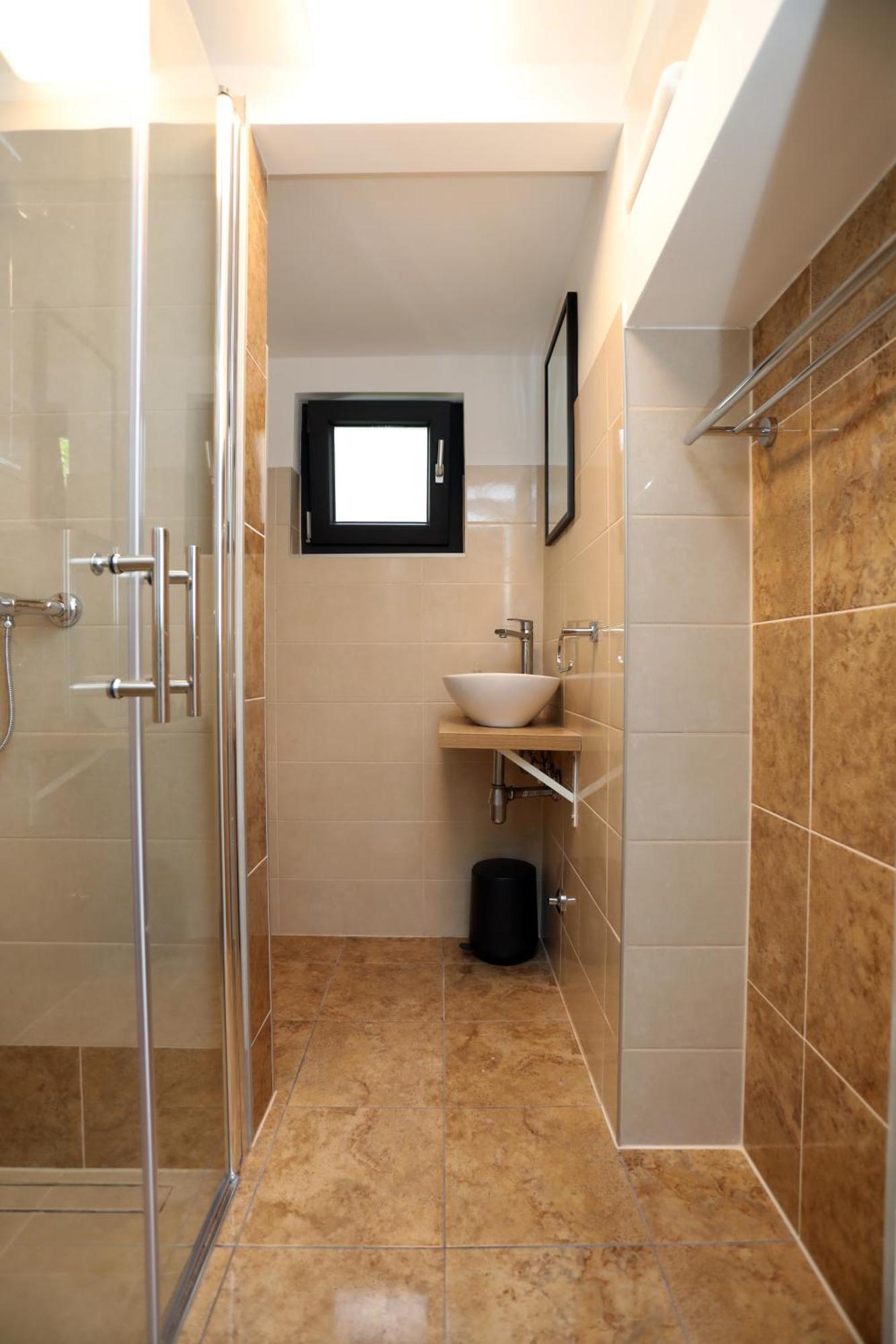 Guest House Tika ميدولين المظهر الخارجي الصورة